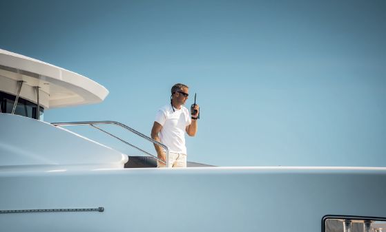 uomo-radio-moys